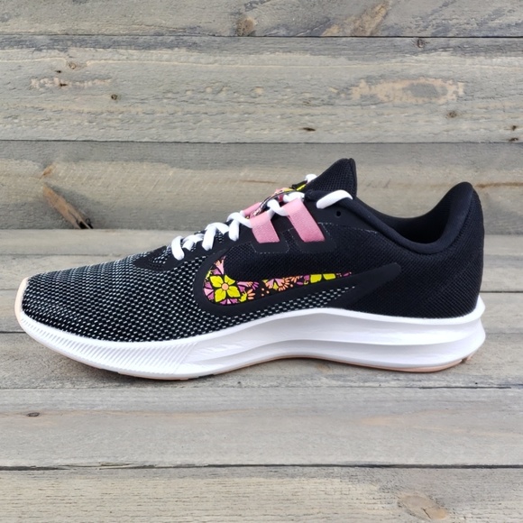 Women's Nike Downshifter 9 SE Black Lotus - Picture 8 of 8